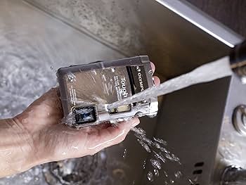 【美品】OLYMPUS Tough TG810 カメラ　10m防水　IPX8 Amazon | OLYMPUS 防水デジタルカメラ TG-810 シルバー 1400万